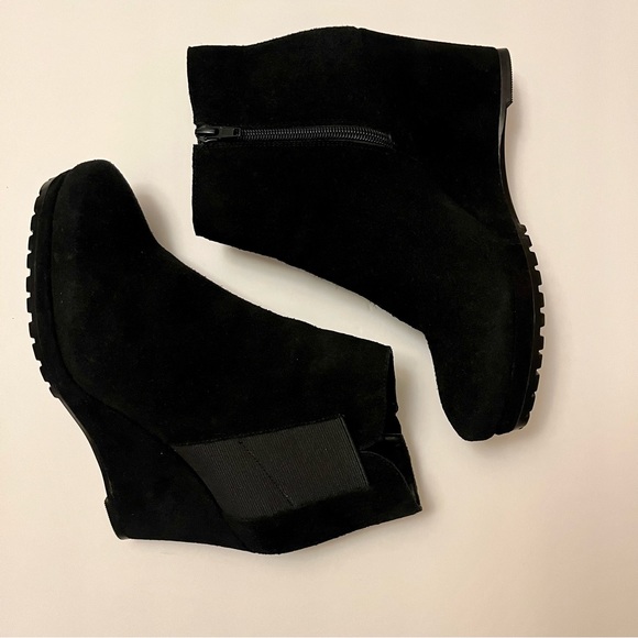 VANELI WOMEN WEDGE HEEL BOOTIES BOOTS SUEDE BLACK ANKLE ZIP SIDE SIZE 10 - Picture 5 of 7